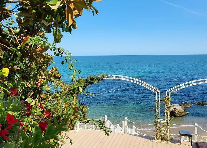 Elegantz Lamer Apartment Varna